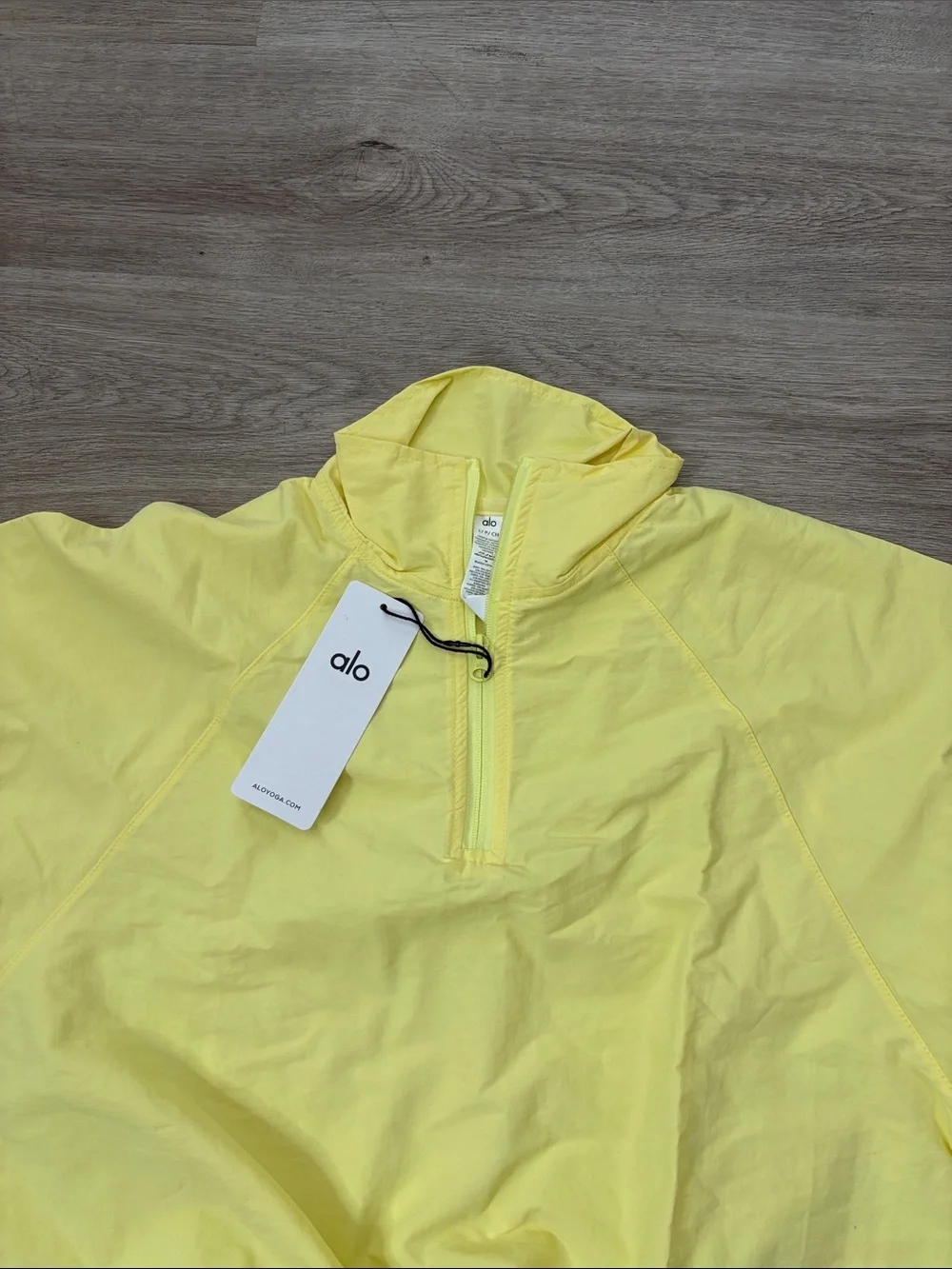 ALO Yoga Bright Yellow Pullover Anorak